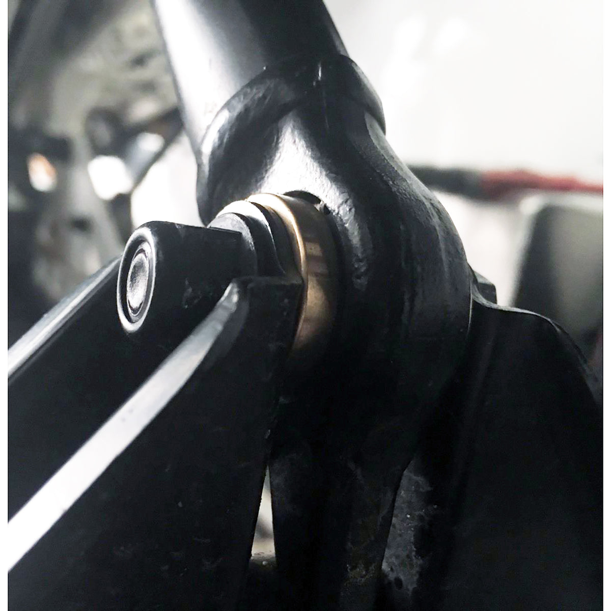 Ski-Doo G4 Summit T-Motion skid lock out